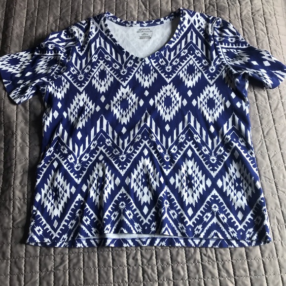Chico’s blue and white very comfortable tee - Picture 1 of 3